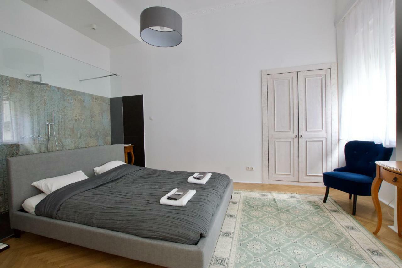 Luxury Apartment By Hi5 - Oktober 6 Street Βουδαπέστη Εξωτερικό φωτογραφία