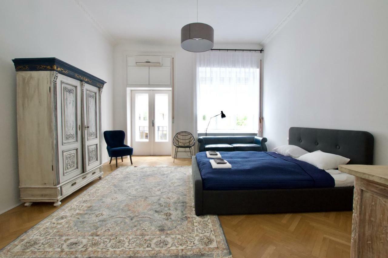 Luxury Apartment By Hi5 - Oktober 6 Street Βουδαπέστη Εξωτερικό φωτογραφία